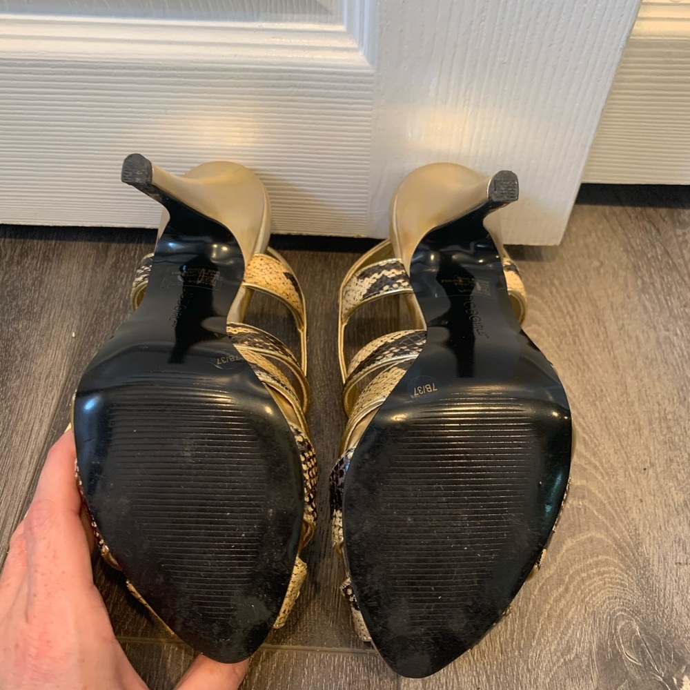 BCBG Gold Snake Print Strapy Heels EUC - Picture 3 of 3
